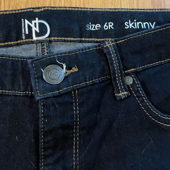 New Directions straight leg jeans - Picture 2 of 4